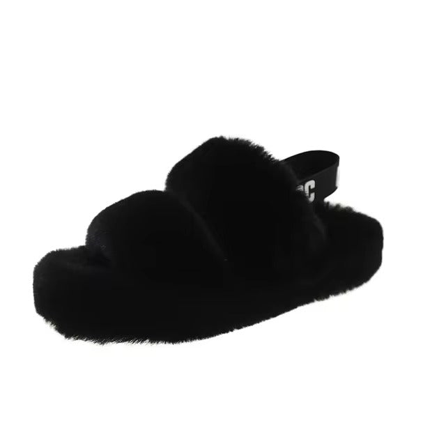 Warm women's slippers with a modern Korean touch for fall and winter 2025