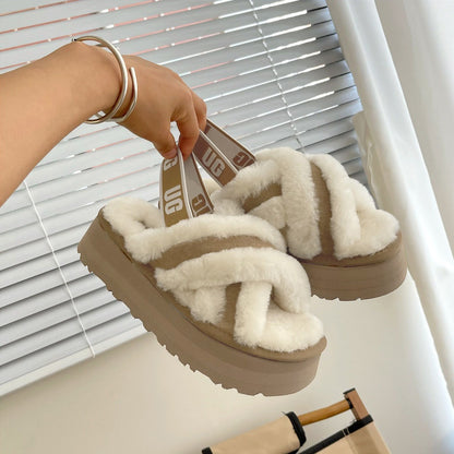 Winter 2024 Fuzzy Cross-Strap Platform Slippers – Cozy Outdoor Faux Fur Sandals for Women