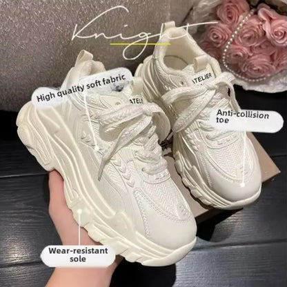 "أحذية نسائية كاجوال - خفة وأناقة بلا حدود!"