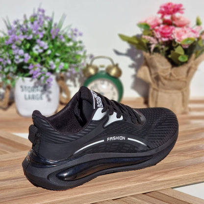 أحذية رجالية عصرية: مزيج أنيق ومريح من الأناقة والعملية.