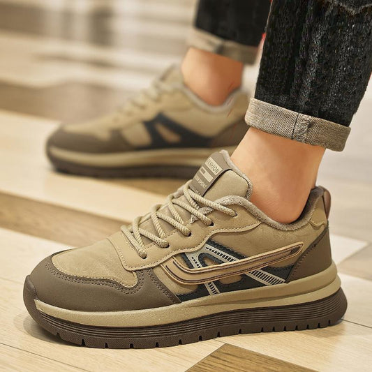 حذاء رجالي مميز - أناقة تدعم خطواتك نحو النجاح!