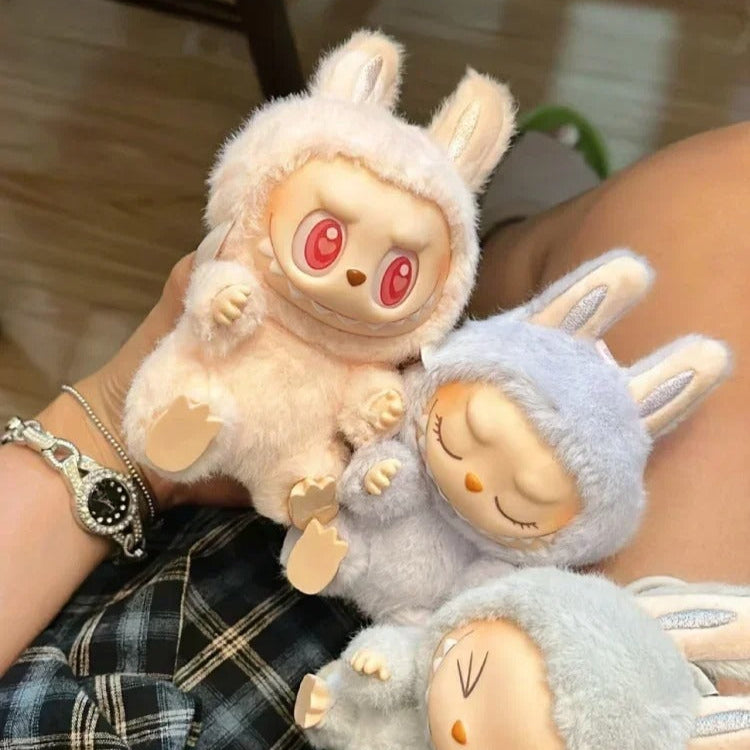 دمية لابوبو الأصلية ذات الفراء - مفاجأة داخل كل صندوق!