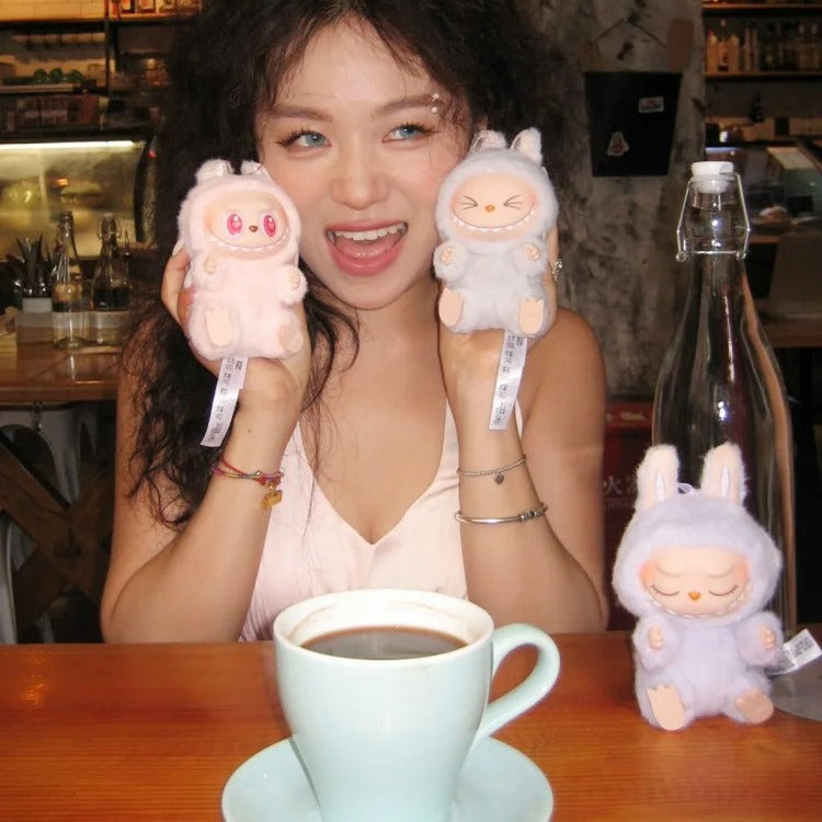 دمية لابوبو الأصلية ذات الفراء - مفاجأة داخل كل صندوق!