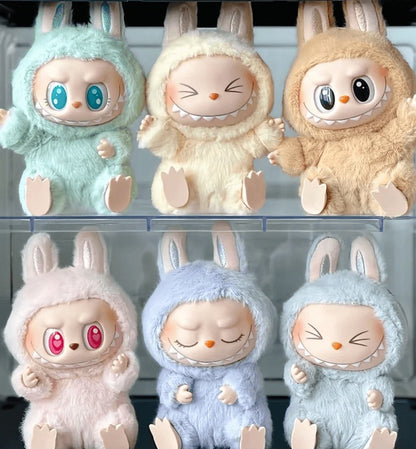 دمية لابوبو الأصلية ذات الفراء - مفاجأة داخل كل صندوق!