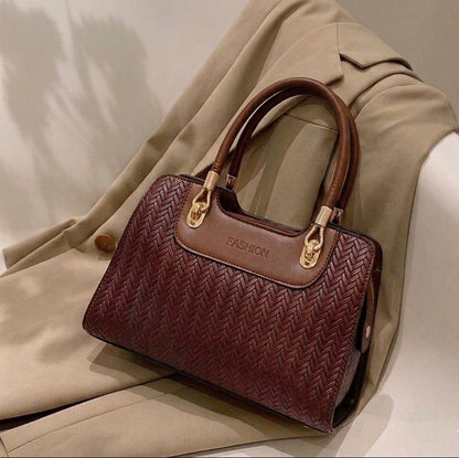 Elegant Woven Leather Handbag – Stylish Women’s Top Handle Shoulder Bag