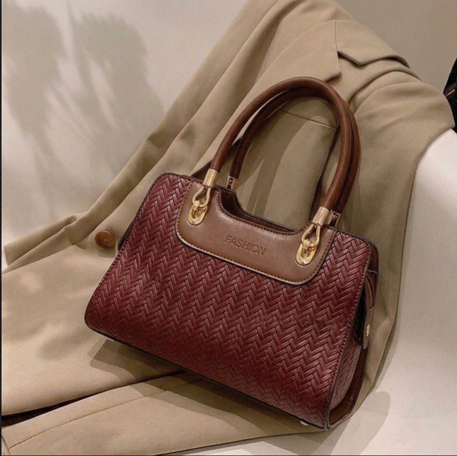 Elegant Woven Leather Handbag – Stylish Women’s Top Handle Shoulder Bag