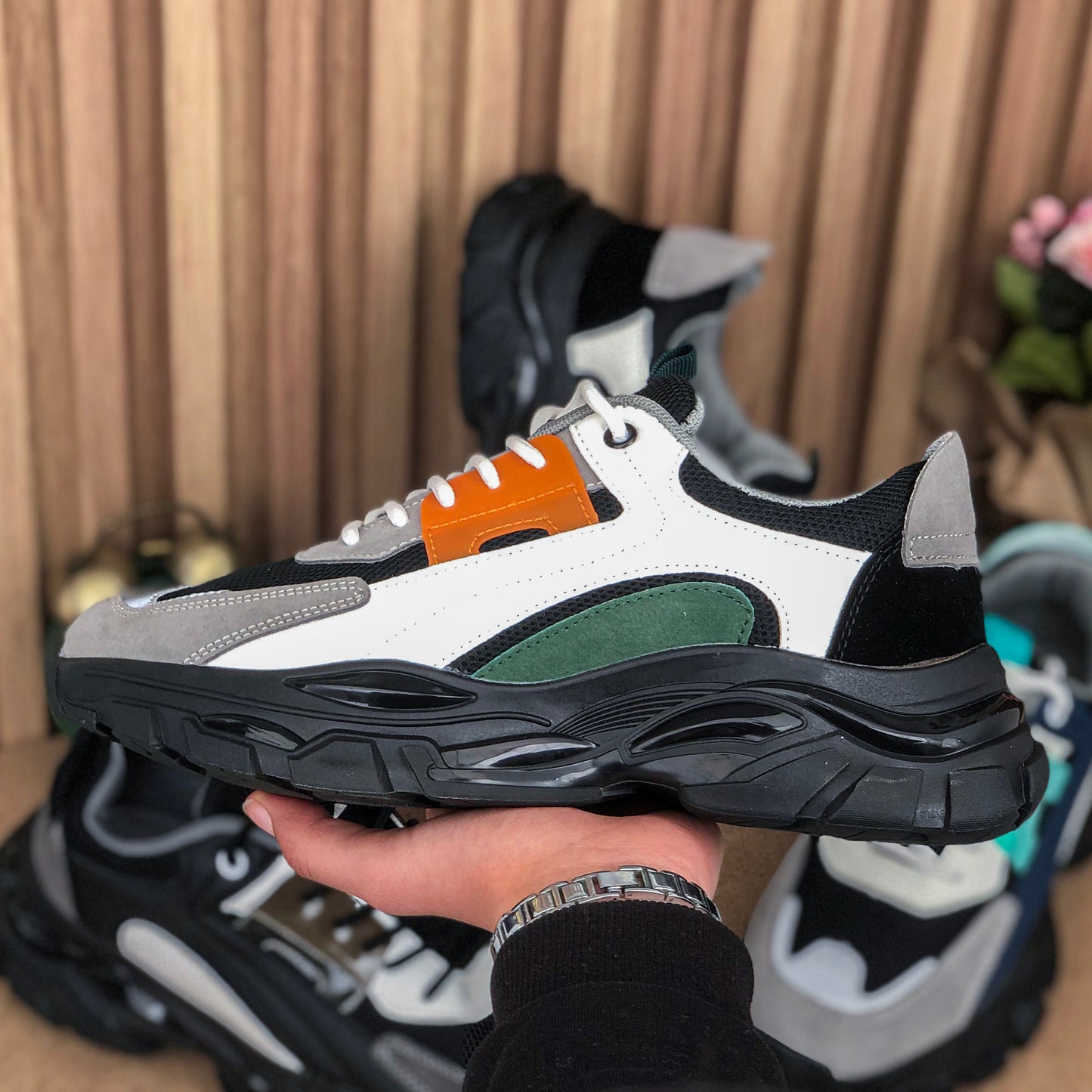 أحذية رياضية فاخرة للرجال: أحذية رياضية قابلة للتنفس 