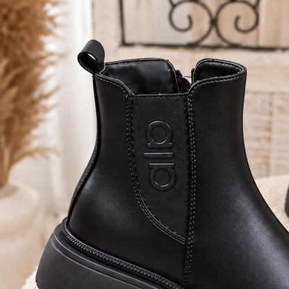 Women’s Elegant Chelsea Ankle Boots – Modern Comfort & Timeless Style