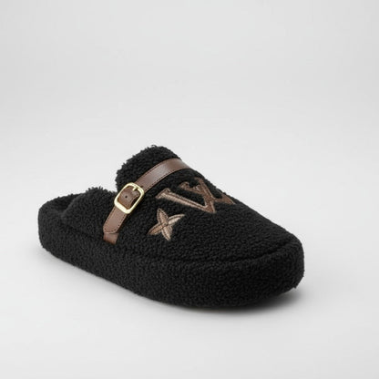 Women’s teddy-fleece buckle clog slippers — Product image: