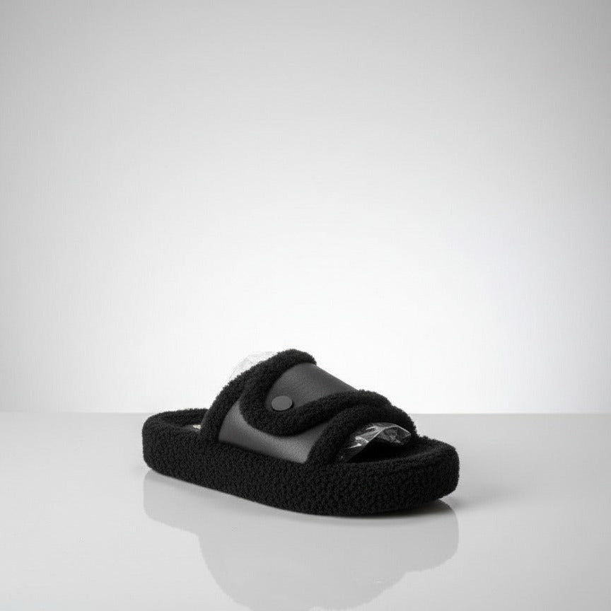 شبشب الفرو المريح – لمسة دافئة تواكب الموضة