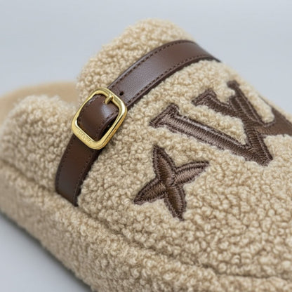 Women’s teddy-fleece buckle clog slippers — Product image: