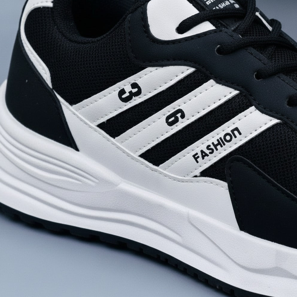 Men's lace‑up athletic sneakers with chunky sole — Product image: 