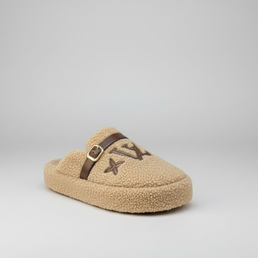 Women’s teddy-fleece buckle clog slippers — Product image:
