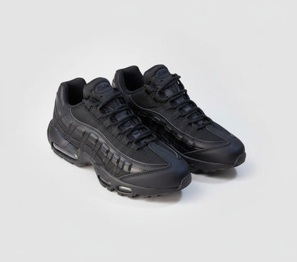 Step into Comfort and Style – Trendy Sneakers for Everyday Wear.GR