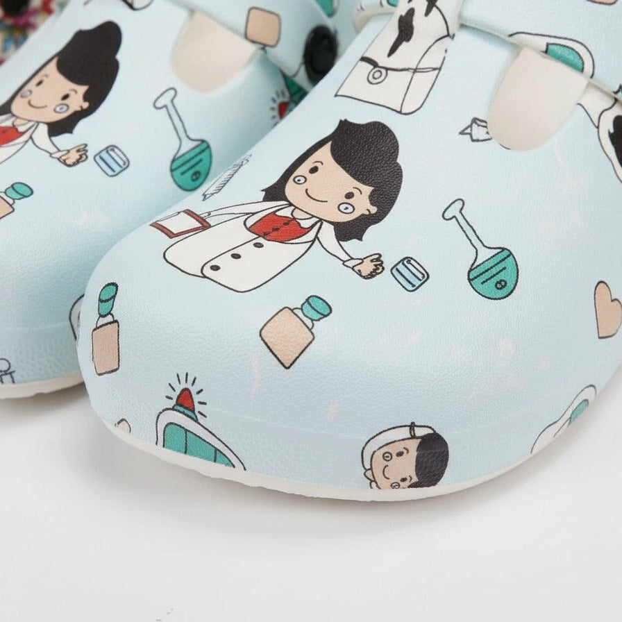 Women’s printed buckle clogs — Product image: