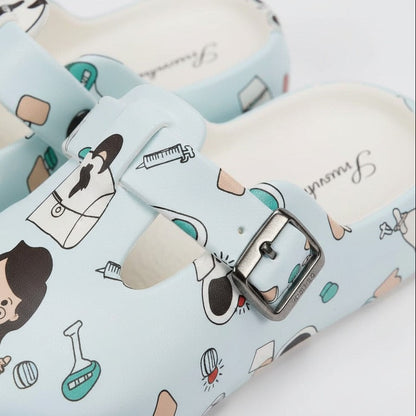 Women’s printed buckle clogs — Product image: