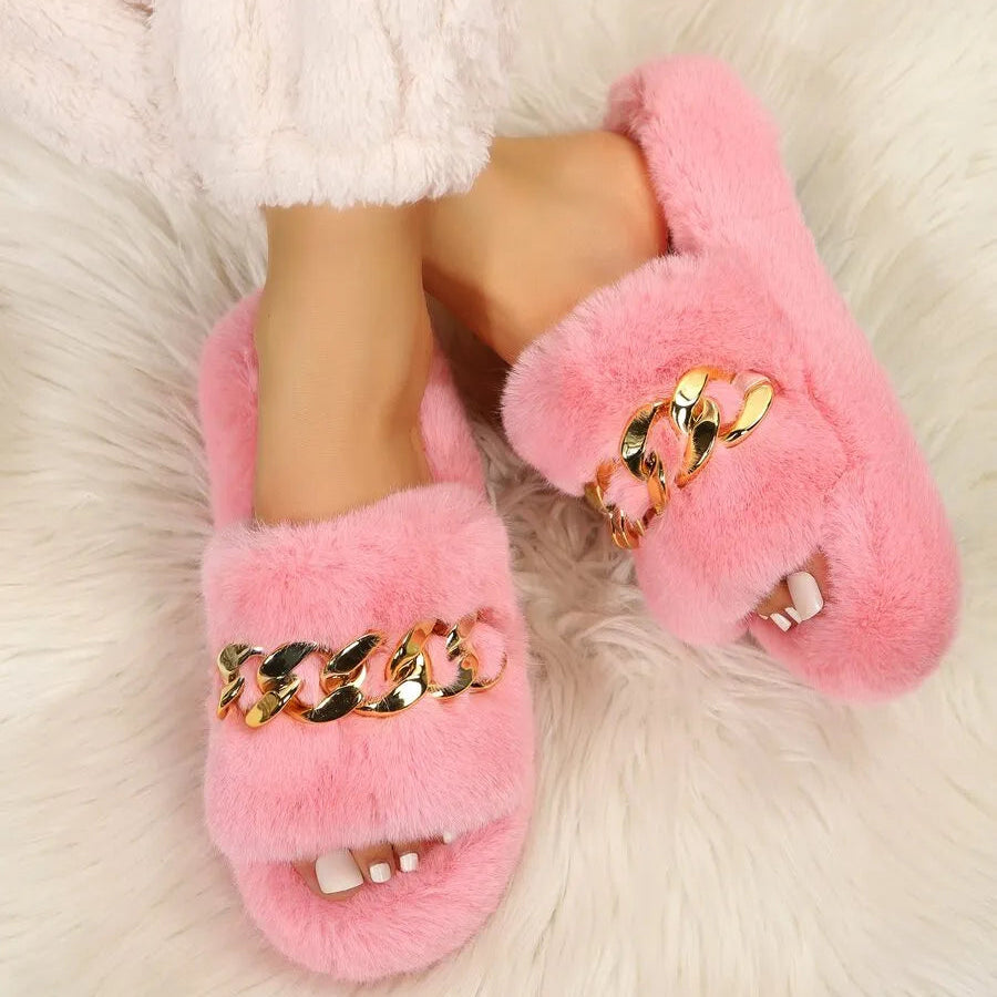 Pantoufles en fausse fourrure pour femmes avec chaîne dorée – Mocassins d'intérieur doux et confortables à bout ouvert, chaussures tendance pour la maison