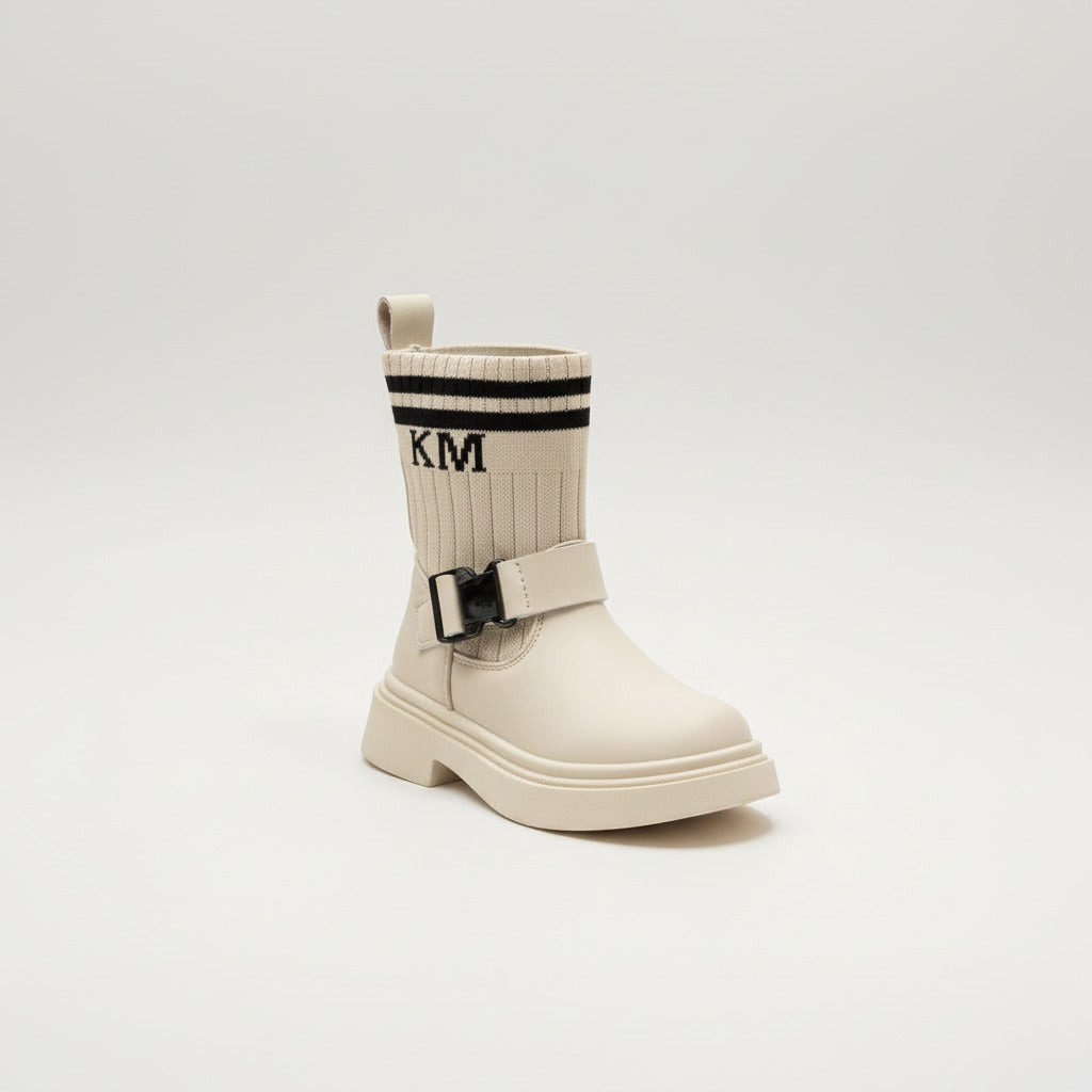 حذاء نسائي طويل حتى منتصف الساق مزود بإبزيم - مقاس محكم