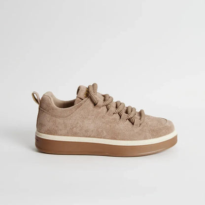 Trendy Women’s Platform Sneakers – Minimal Design, All-Day Comfort