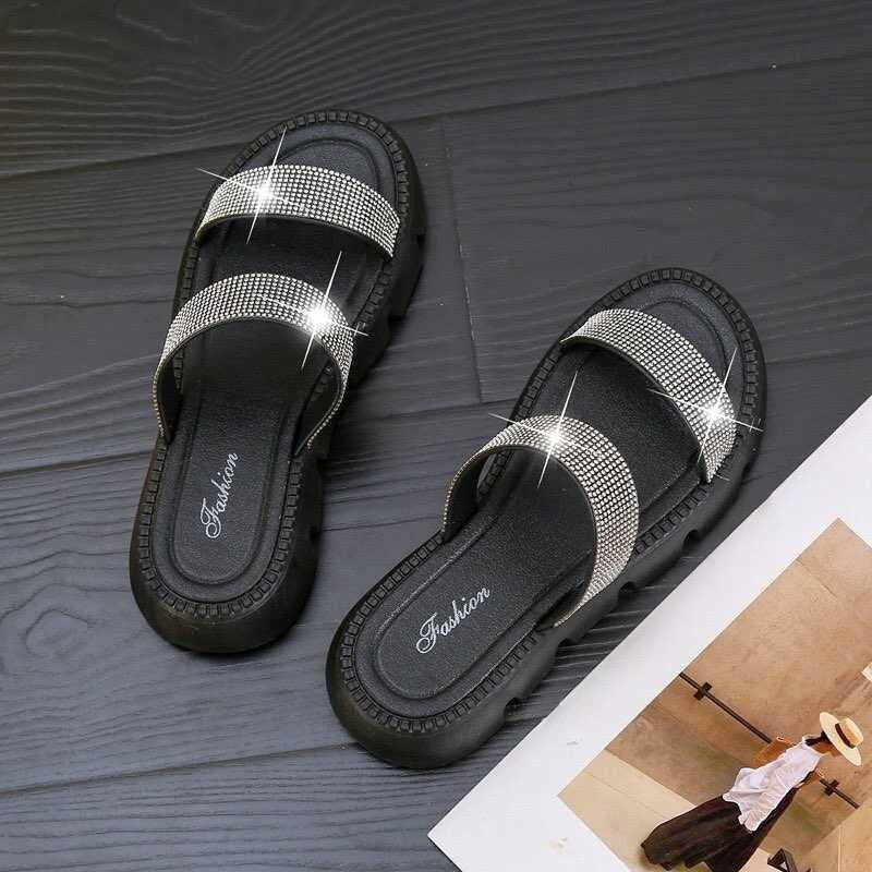 صندل ويدج كريستال للنساء صيف 2024 - نعل سميك مزين بالكريستال