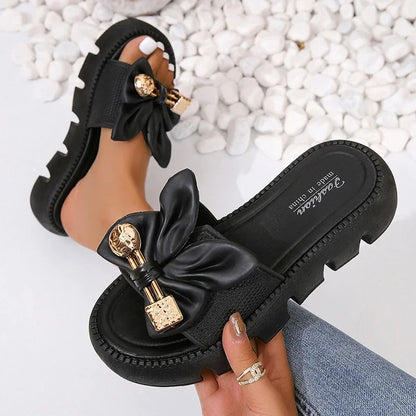 Women's summer sandals with thick soles. Soft soled flip flops for outdoor entertaining. Versatile beach sandals